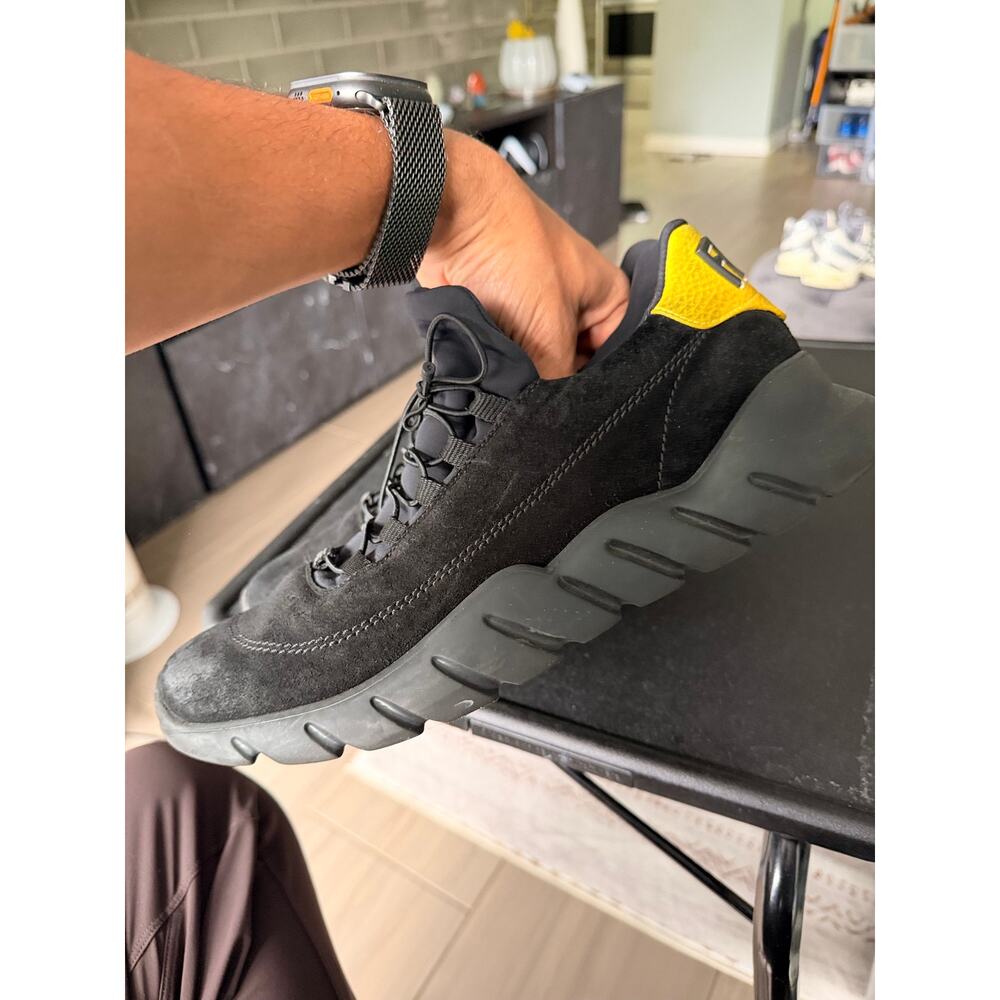 Fendi Black Yellow Sneaker - Picture 3 of 6